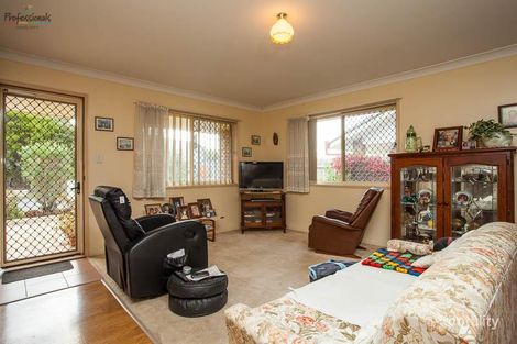 Property photo of 1/6 Callistemon Court Rothwell QLD 4022