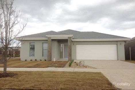 9 Loxton Way, Pakenham, VIC 3810