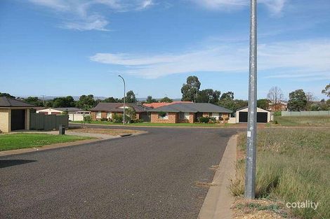 Property photo of 3 Vaucluse Place Parkes NSW 2870