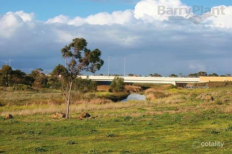 Property photo of 30 Breakwater Crescent Point Cook VIC 3030