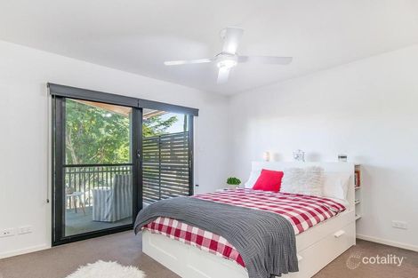 Property photo of 1/16 Shottery Street Yeronga QLD 4104