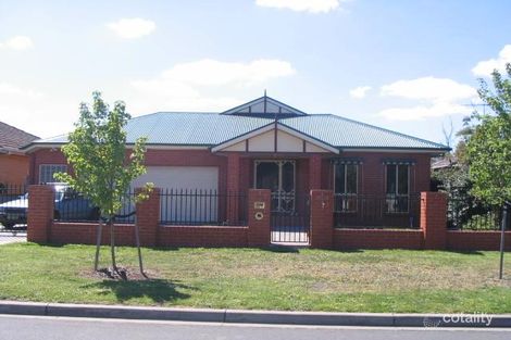 7 Talbot Rd, Strathmore, VIC 3041