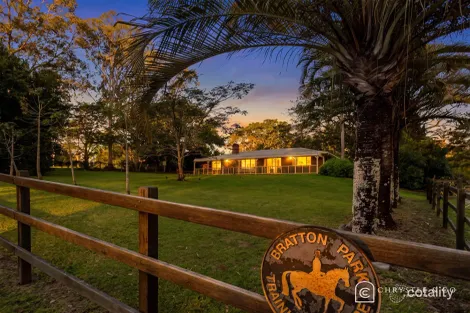 219 Upper Camp Mountain Rd, Camp Mountain, QLD 4520