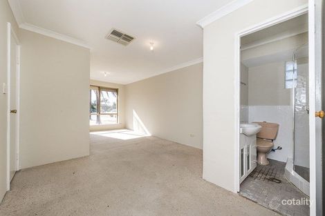 Property photo of 10 Meek Court Gosnells WA 6110