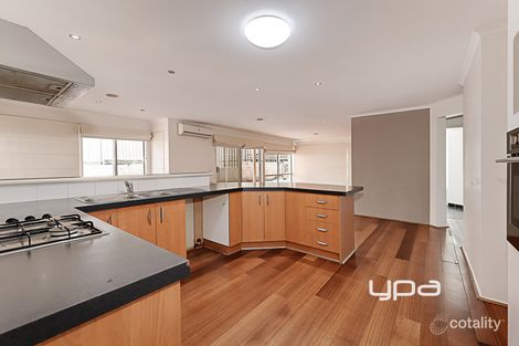 Property photo of 18 Stranraer Close Greenvale VIC 3059