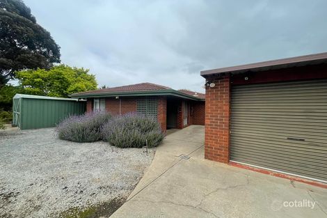 Property photo of 11 Ferneaux Place Melton West VIC 3337