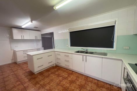 Property photo of 11 Ferneaux Place Melton West VIC 3337