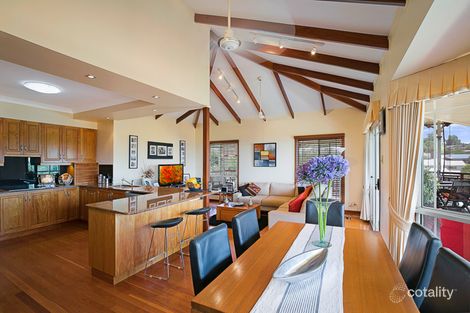 Property photo of 3 Dalston Court Mount Lofty QLD 4350