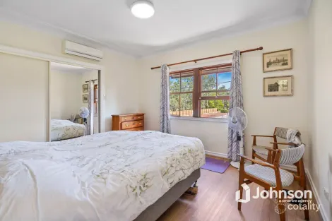 Property photo of 25 Gladstone Street Oxley QLD 4075