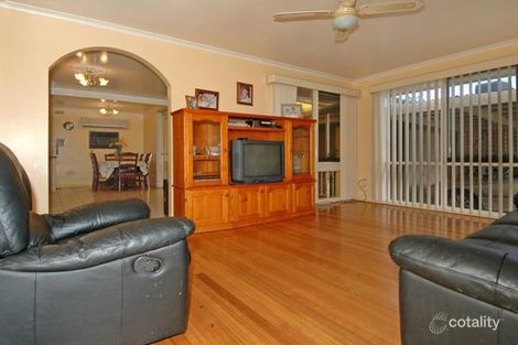 Property photo of 15 Hothlyn Drive Craigieburn VIC 3064