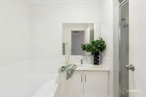 Property photo of 278 Newton Boulevard Munno Para SA 5115