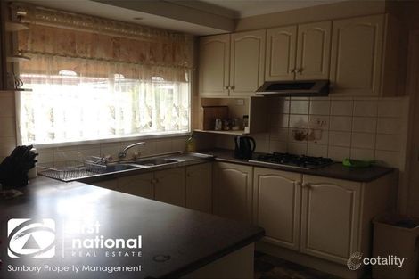 Property photo of 4 Gill Place Sunbury VIC 3429