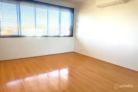 13 Hoyle Pl, Greenfield Park, NSW 2176