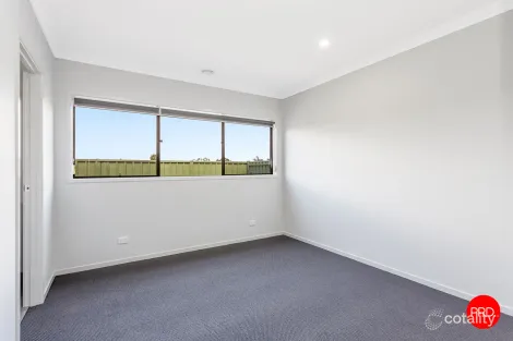 Property photo of 47 Tobin Crescent Epsom VIC 3551