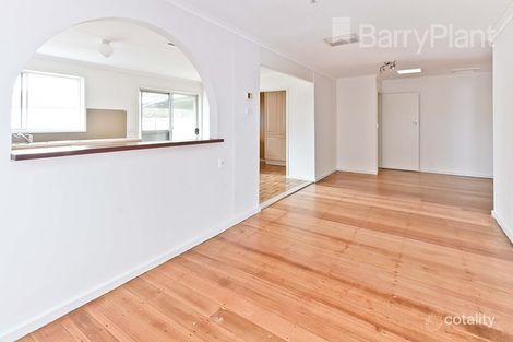 Property photo of 15 Cosier Drive Noble Park VIC 3174