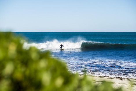 Property photo of 499 Swallowtail Loop Two Rocks WA 6037