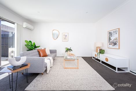 Property photo of 32 Whitrod Avenue Casey ACT 2913