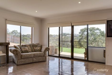Property photo of 32 Willowbrae Way Bannockburn VIC 3331