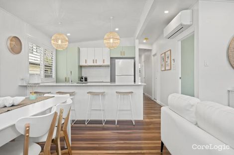 37 Fourth Ave, Palm Beach, QLD 4221