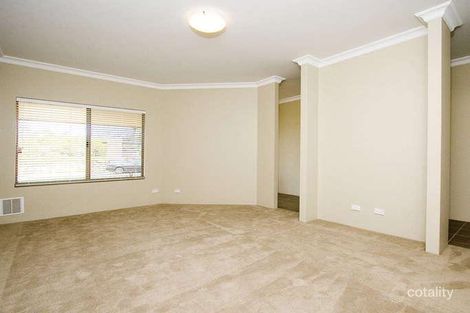 Property photo of 9 Grasmere Fairway Tapping WA 6065