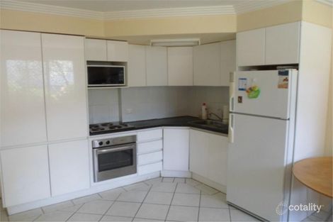 2/18 White St, Southport, QLD 4215