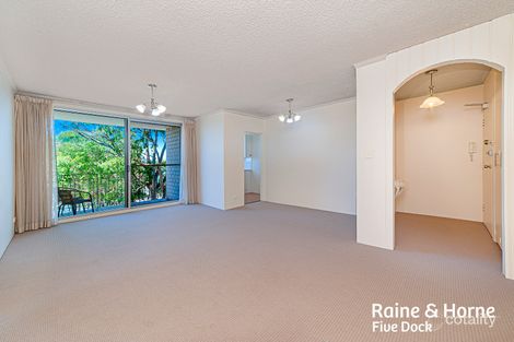Property photo of 13/14 Bortfield Drive Chiswick NSW 2046