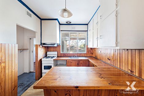 Property photo of 11 Dorrington Avenue Reservoir VIC 3073