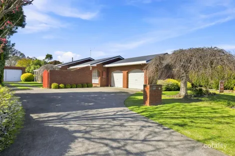 14 Wellington Dr, Sale, VIC 3850