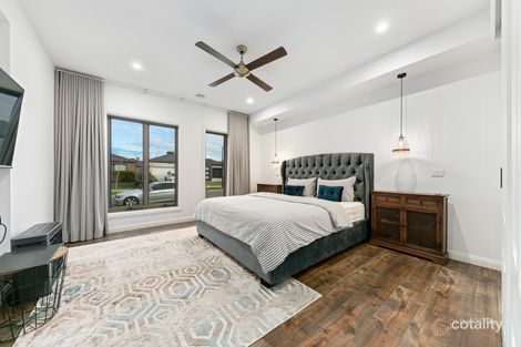 Property photo of 29 Stettler Boulevard Mickleham VIC 3064