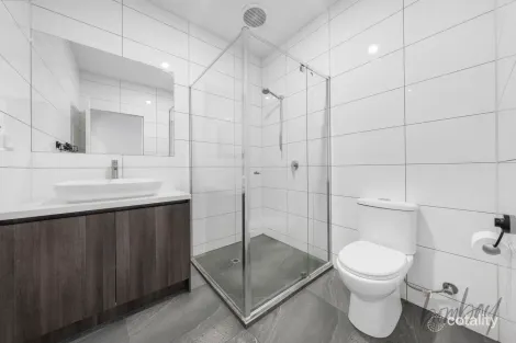 Property photo of 6 Frangipani Way Mickleham VIC 3064