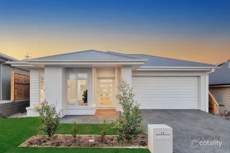 11 Citrus St, Greenbank, QLD 4124