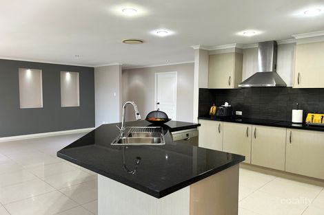 Property photo of 12 Chairmans Close Jones Hill QLD 4570