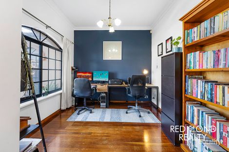 Property photo of 58 Discovery Circuit Iluka WA 6028