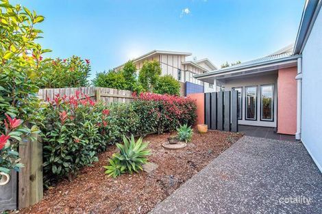Property photo of 20/21 Andersson Court Highfields QLD 4352