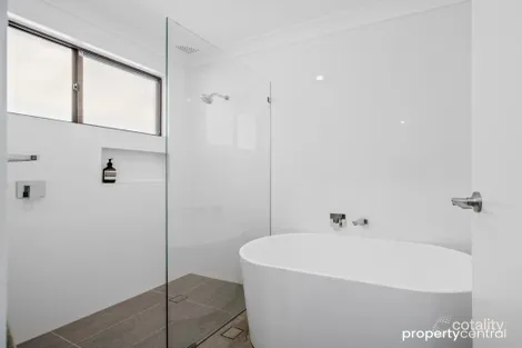 Property photo of 36 Lagoon Drive Glenbrook NSW 2773