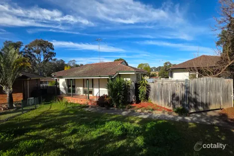14 Karingal Pl, Bradbury, NSW 2560