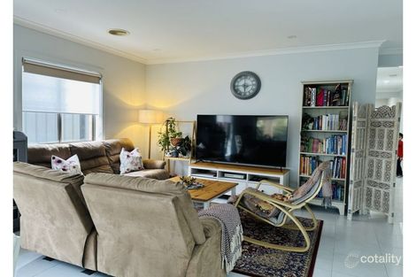 Property photo of 22 Hues Street Craigieburn VIC 3064