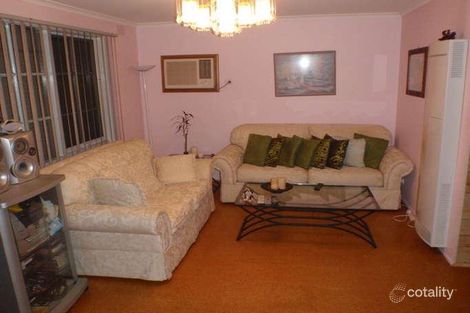 Property photo of 227 Furlong Road St Albans VIC 3021