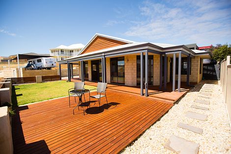 Property photo of 4A Beacon Rise Wandina WA 6530