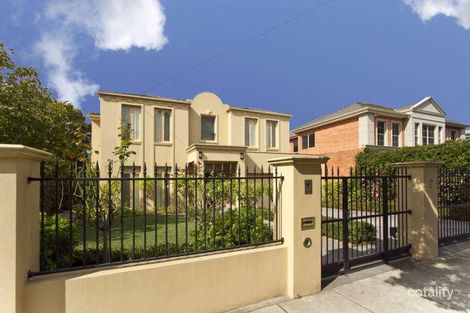 2 Rosemont Ave, Caulfield North, VIC 3161