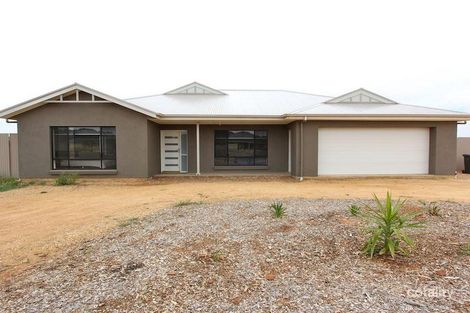 8 Kurt Way, Lewiston, SA 5501