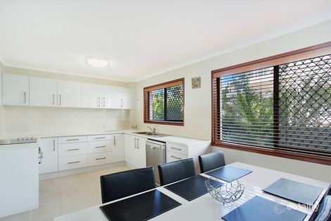 2/12 Rosewood Ave, Broadbeach, QLD 4218