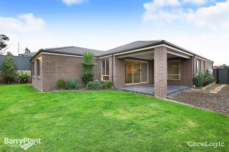 Property photo of 8 Windermere Boulevard Pakenham VIC 3810