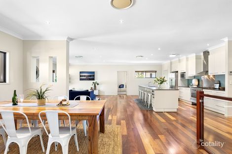 Property photo of 12 Warner Court Fig Tree Pocket QLD 4069