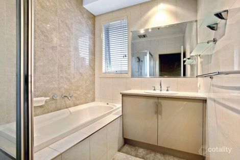 Property photo of 2/1A Barry Road Burwood East VIC 3151