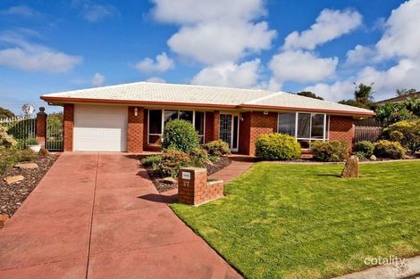 17 Timcris Ct, Wynn Vale, SA 5127
