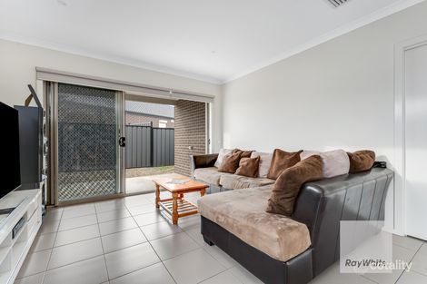 Property photo of 52 Wattletree Street Craigieburn VIC 3064