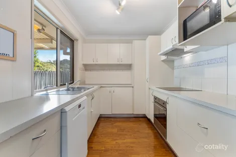 Property photo of 8 Pinemount Crescent Oxenford QLD 4210