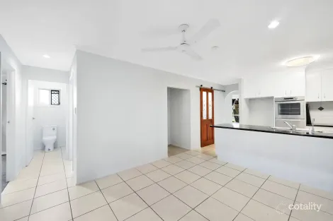 Property photo of 17 Parkvue Drive Avoca QLD 4670