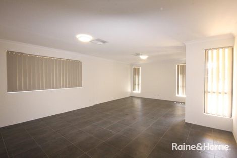 Property photo of 16 Kyogle Place Armadale WA 6112